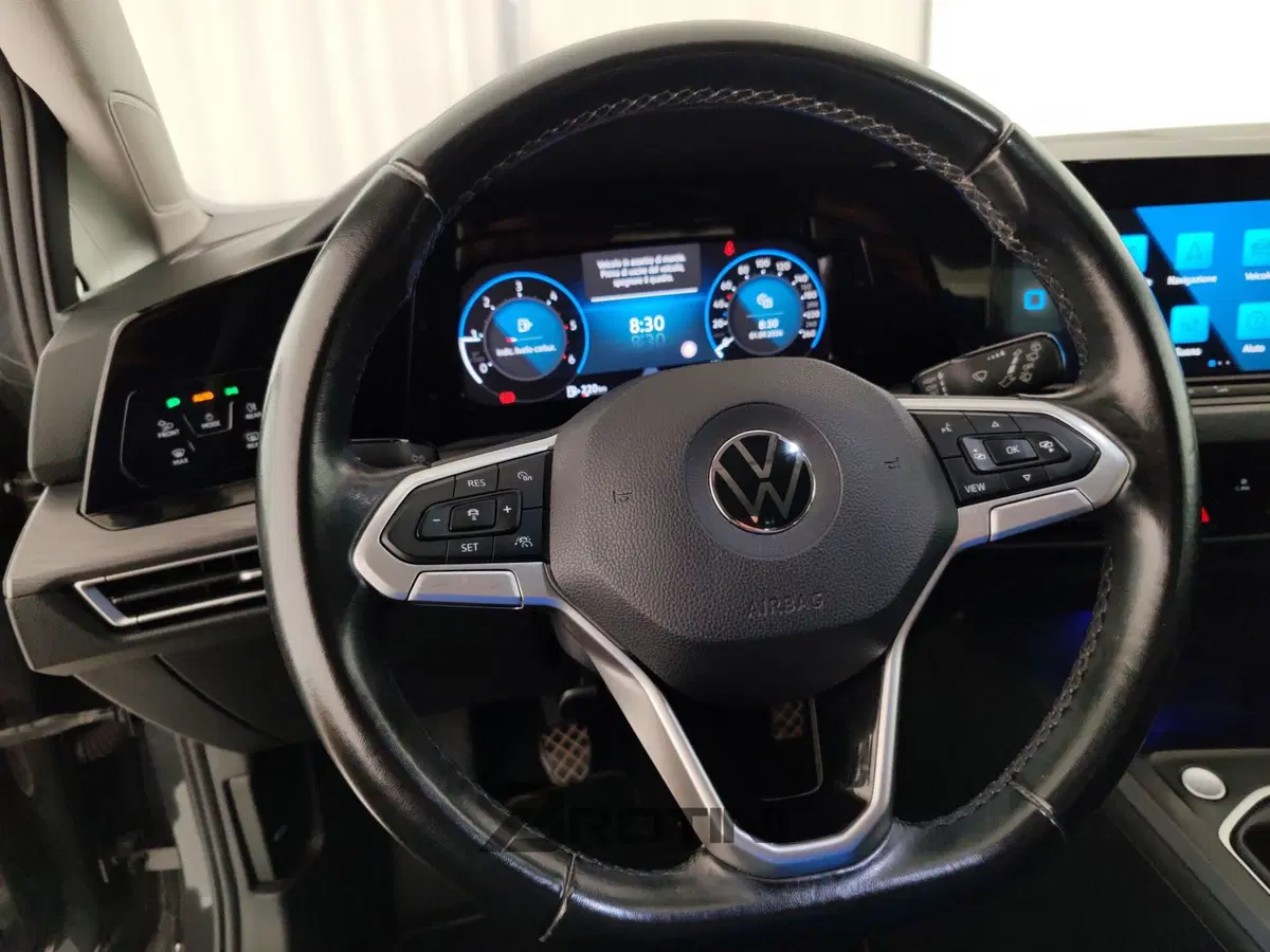Volkswagen Golf usata a Massa-Carrara (15)