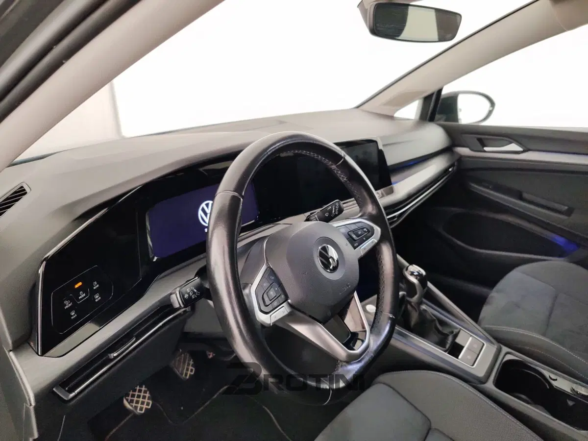 Volkswagen Golf usata a Massa-Carrara (8)