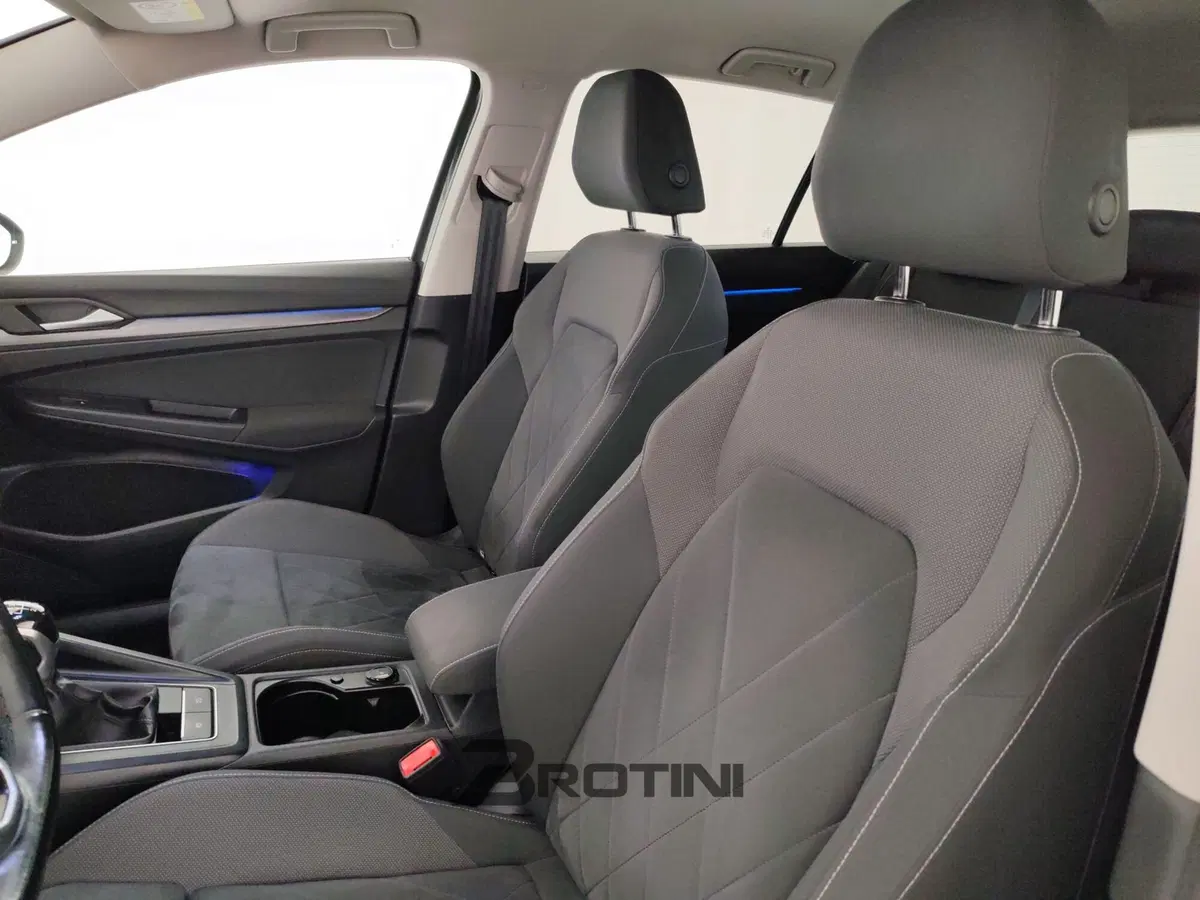 Volkswagen Golf usata a Massa-Carrara (9)