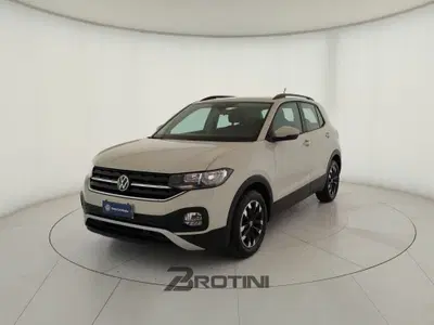 Volkswagen T-Cross 1.0 TSI 110 CV DSG Style del 2023 usata a Massa