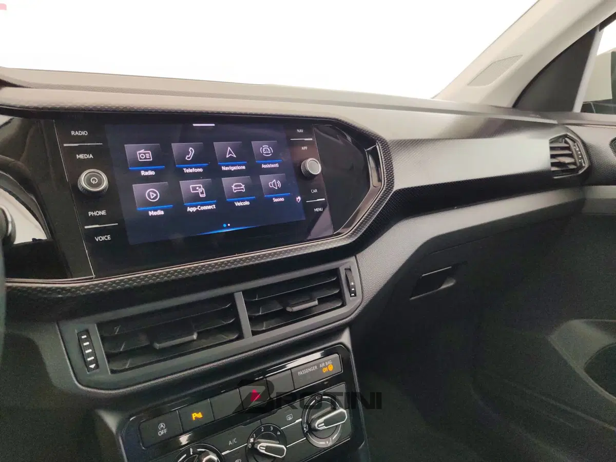 Volkswagen T-Cross usata a Massa-Carrara (12)