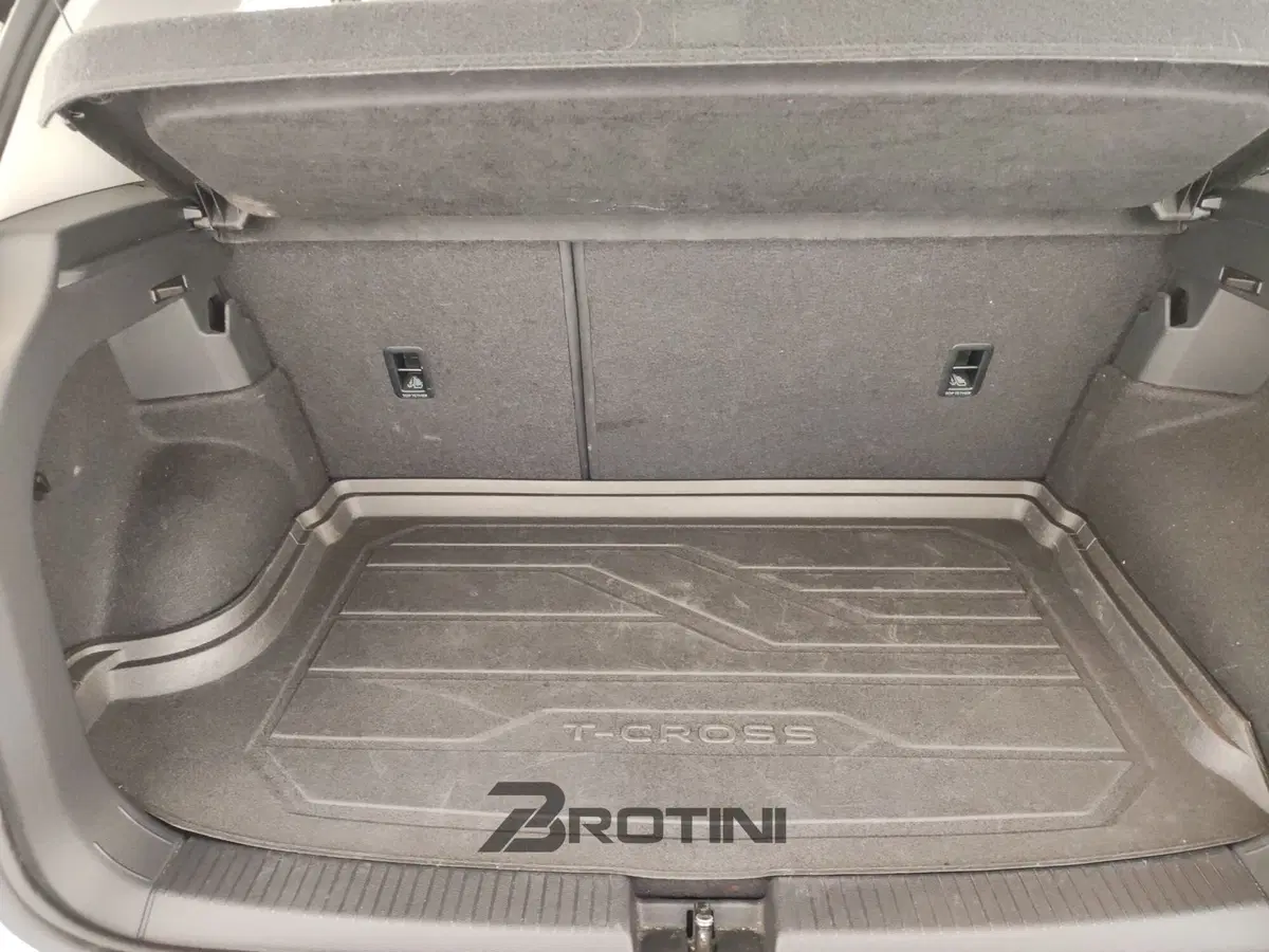 Volkswagen T-Cross usata a Massa-Carrara (15)