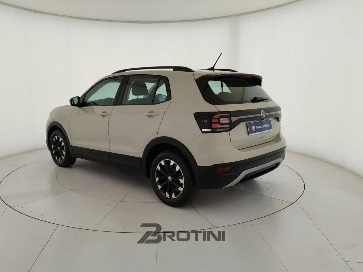 Volkswagen T-Cross usata a Massa-Carrara (2)
