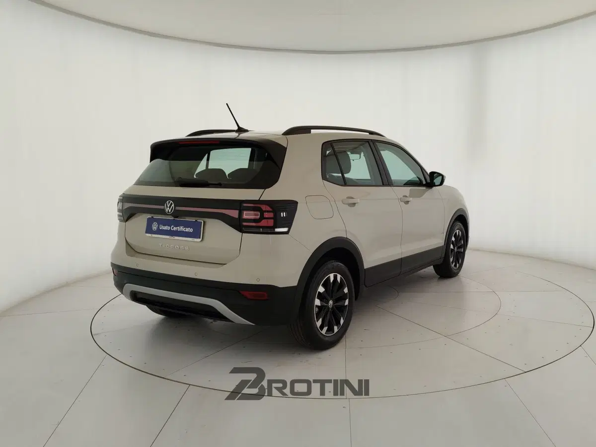 Volkswagen T-Cross usata a Massa-Carrara (3)