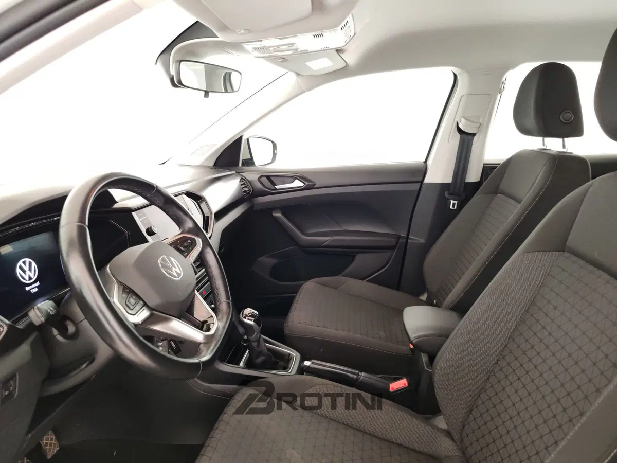 Volkswagen T-Cross usata a Massa-Carrara (7)