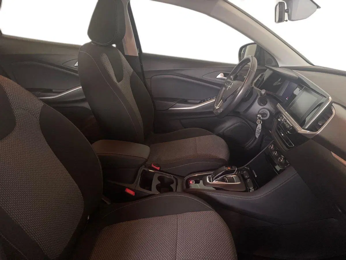 Opel Grandland usata a Salerno (16)