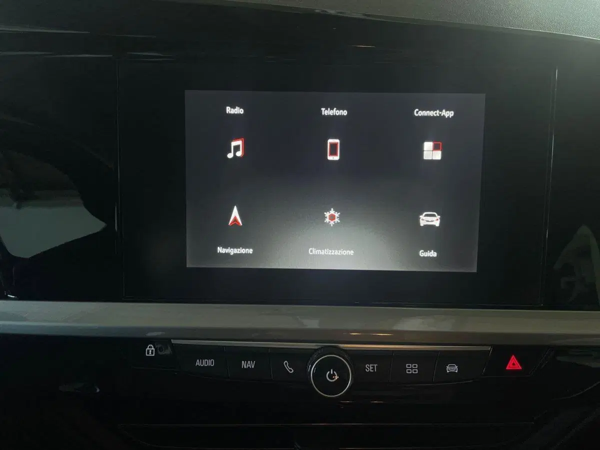 Opel Grandland usata a Salerno (19)