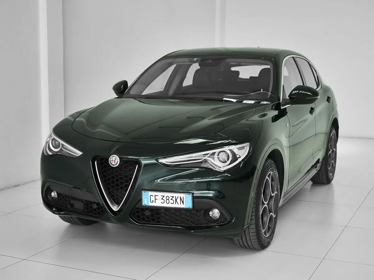 Alfa Romeo Stelvio usata a Prato (2)