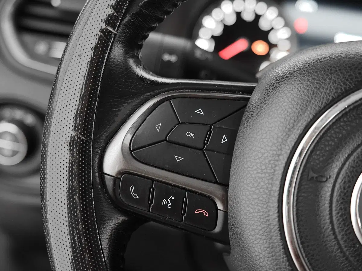 Jeep Renegade usata a Prato (11)