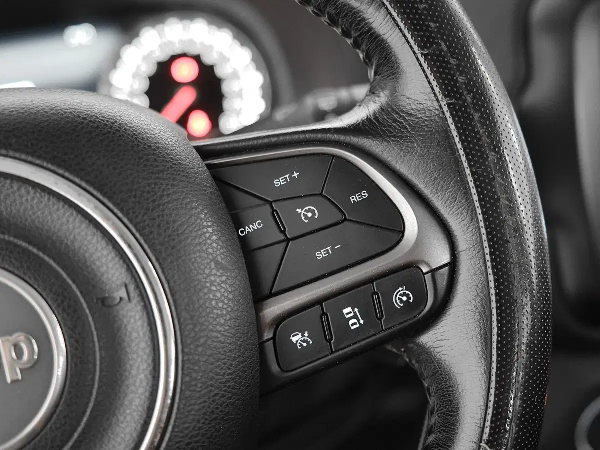 Jeep Renegade usata a Prato (12)