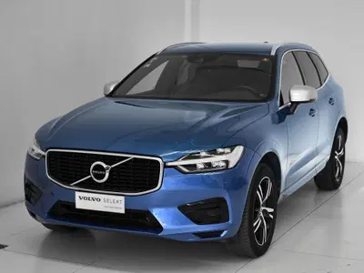 Volvo XC60 D4 AWD Geartronic R-design del 2018 usata a Prato