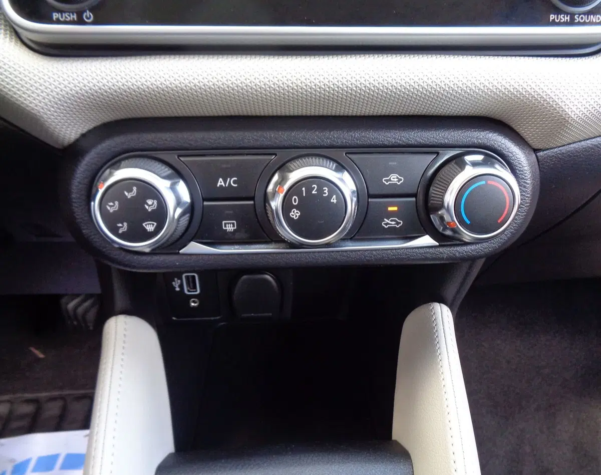 Nissan Micra usata a Belluno (15)