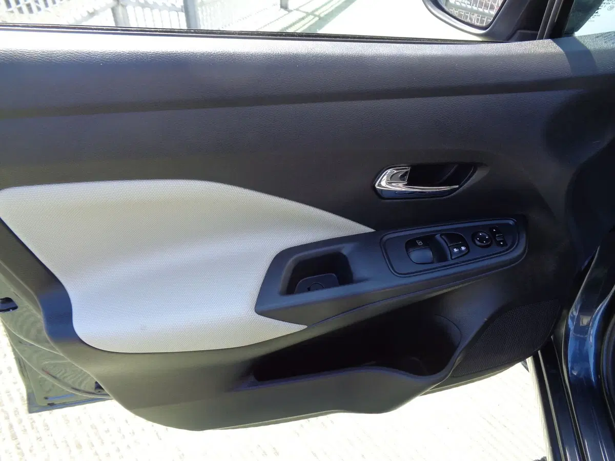 Nissan Micra usata a Belluno (7)