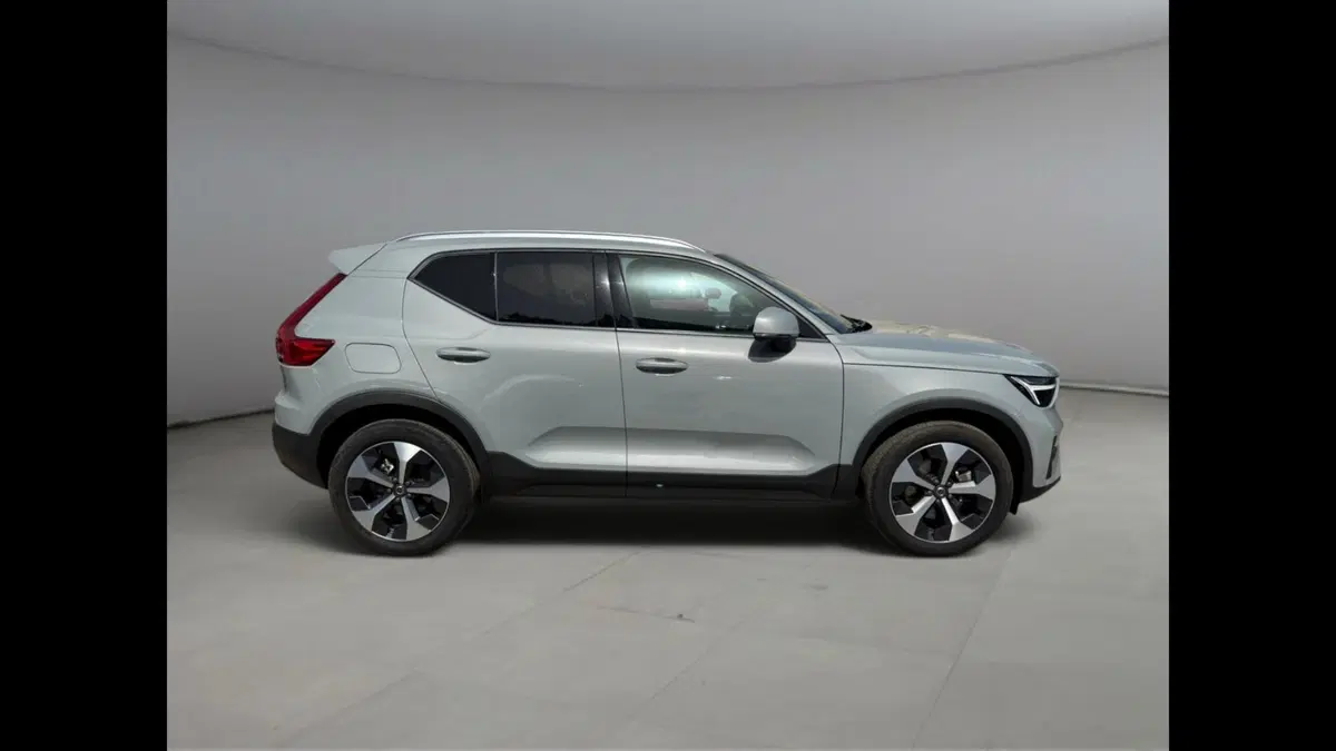 Volvo XC40 usata a Palermo (11)