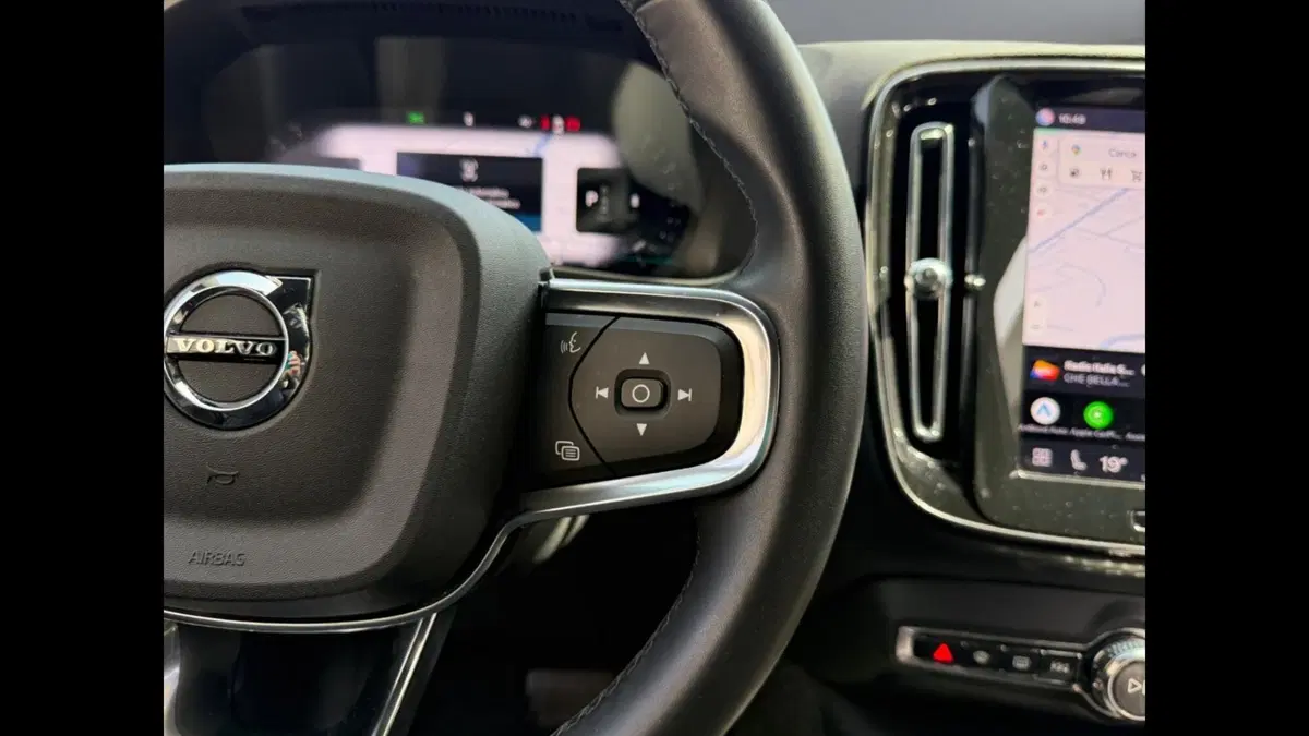 Volvo XC40 usata a Palermo (13)