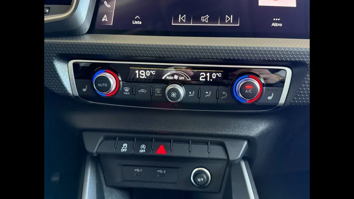 Audi A1 allstreet usata a Palermo (16)