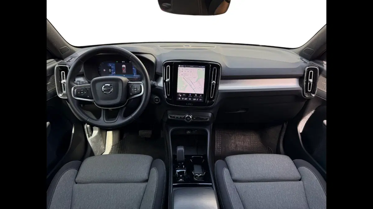 Volvo XC40 usata a Palermo (8)