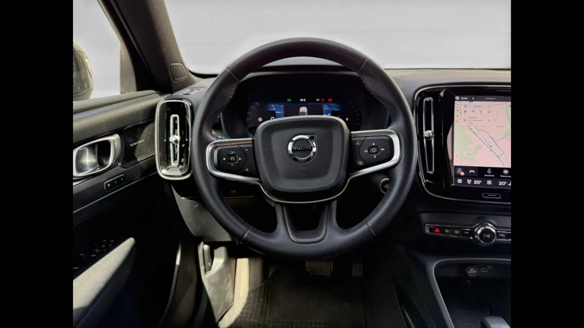 Volvo XC40 usata a Palermo (9)