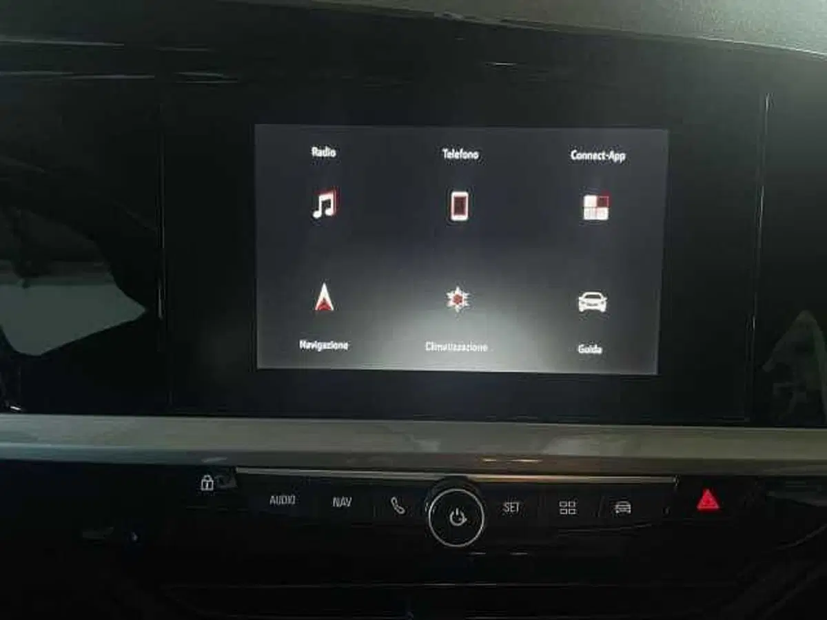Opel Grandland usata a Salerno (19)