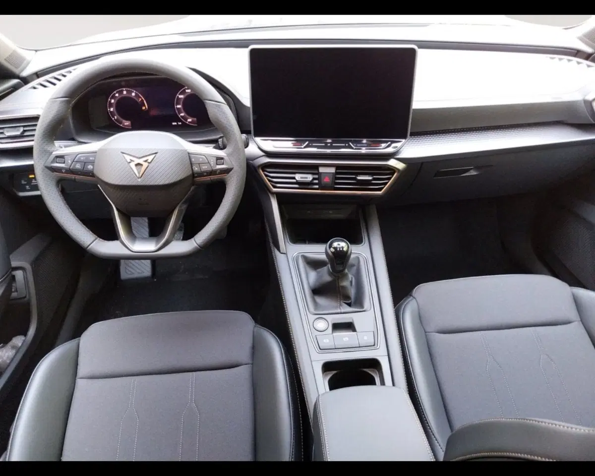 Cupra Leon Station Wagon nuova a Ravenna (10)