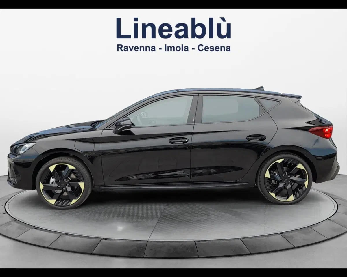Cupra Leon nuova a Ravenna (2)