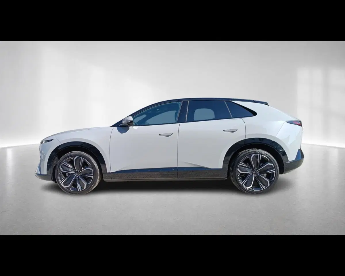 Mazda CX-6e nuova a Ravenna (3)