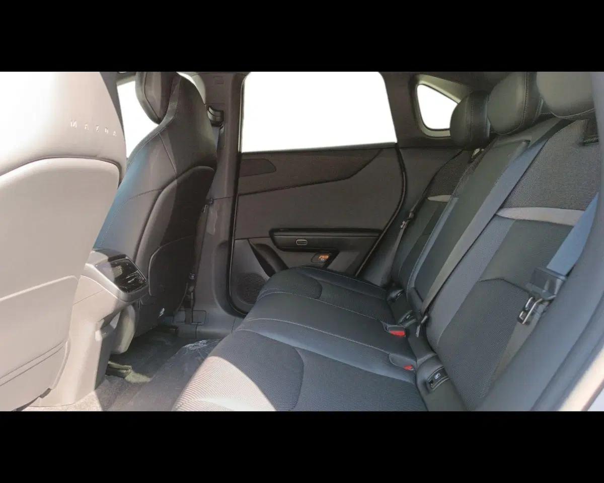 Mazda CX-6e nuova a Ravenna (6)