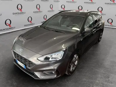Ford Focus Station Wagon 1.0 EcoBoost Hybrid 125 CV SW Active del 2021 usata a Milano