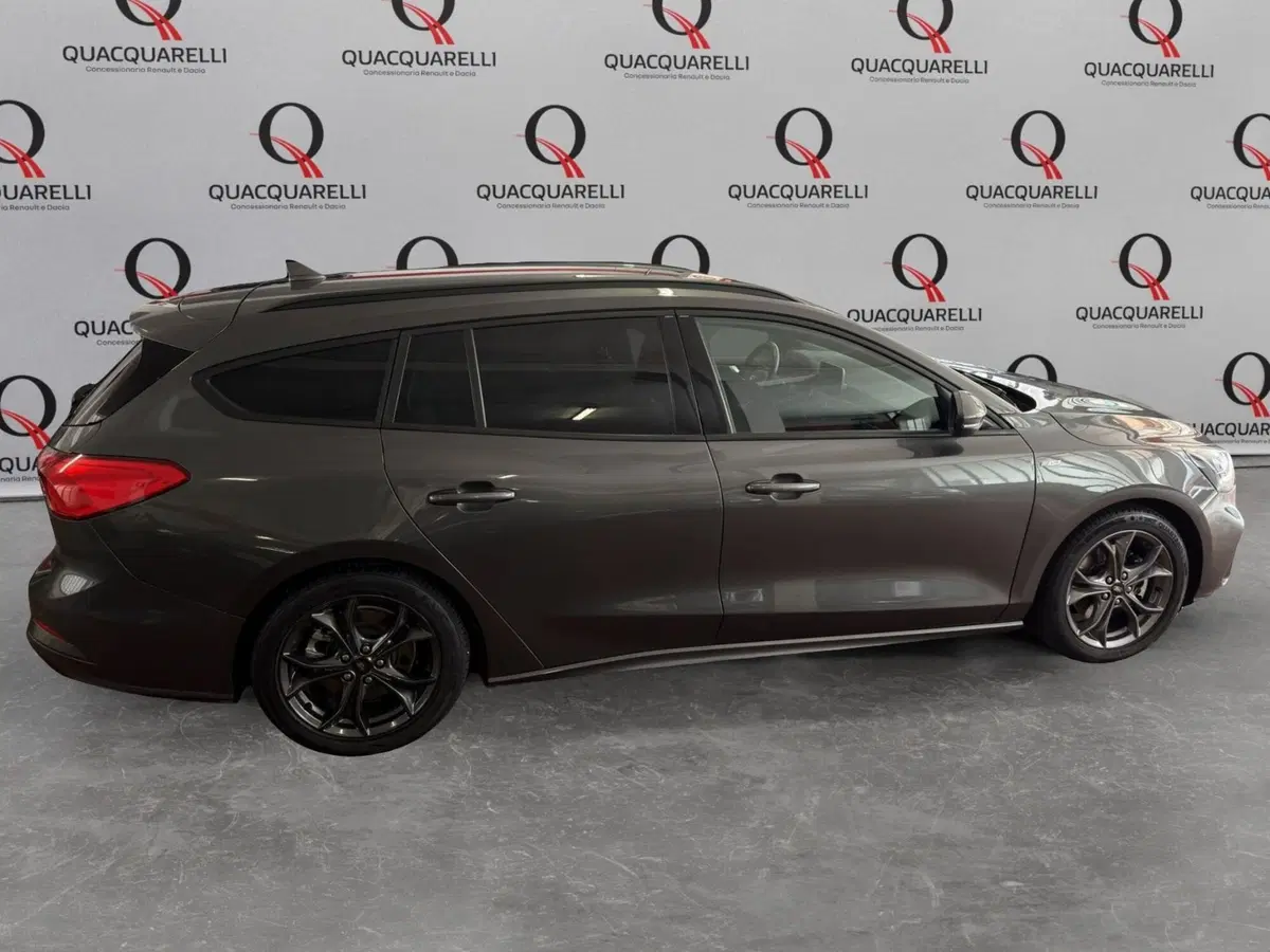 Ford Focus Station Wagon usata a Milano (4)