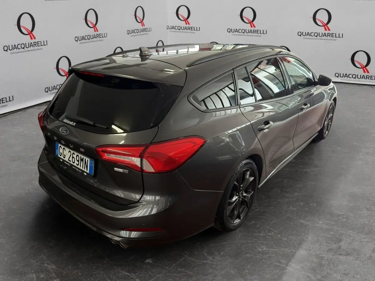 Ford Focus Station Wagon usata a Milano (5)
