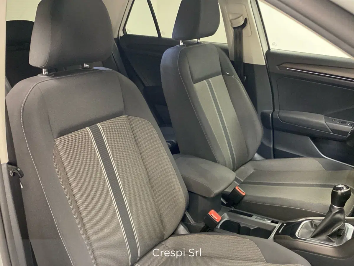 Volkswagen T-Roc usata a Varese (11)