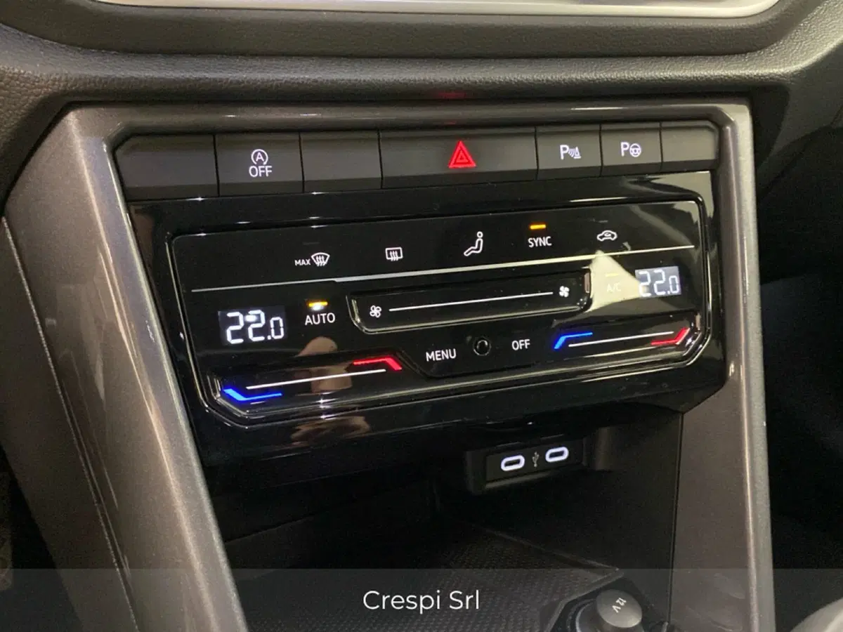 Volkswagen T-Roc usata a Varese (17)