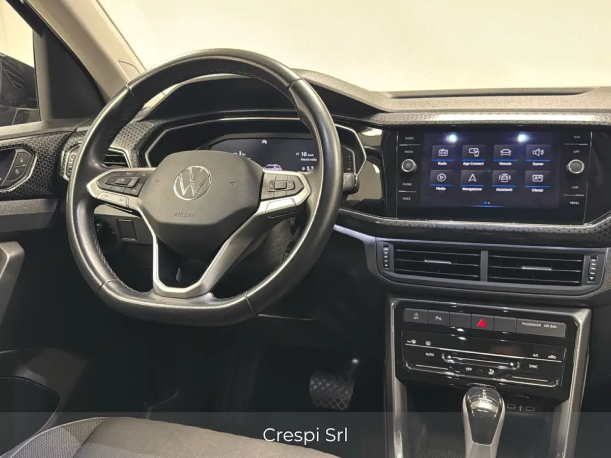 Volkswagen T-Cross usata a Varese (11)