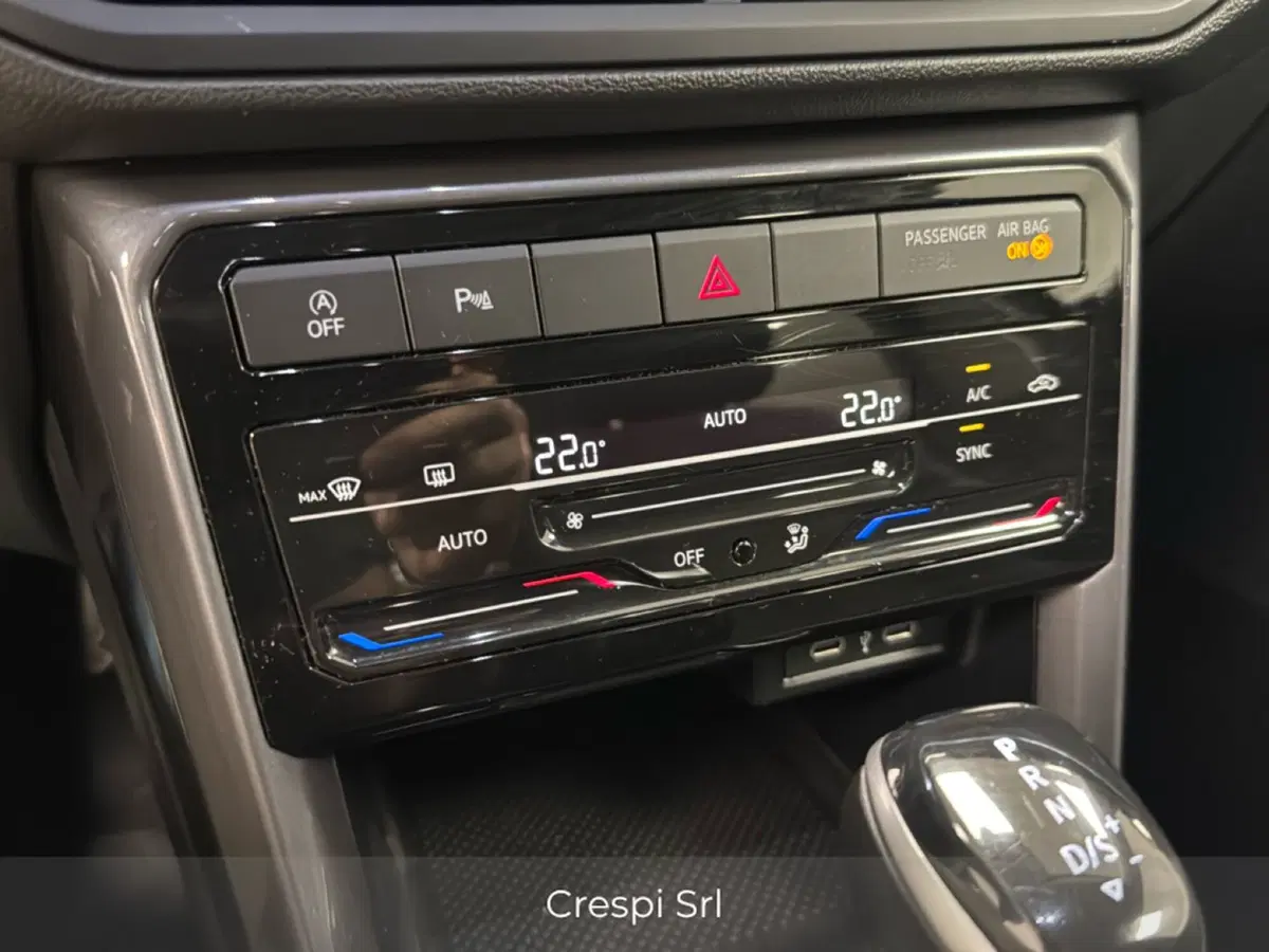 Volkswagen T-Cross usata a Varese (17)