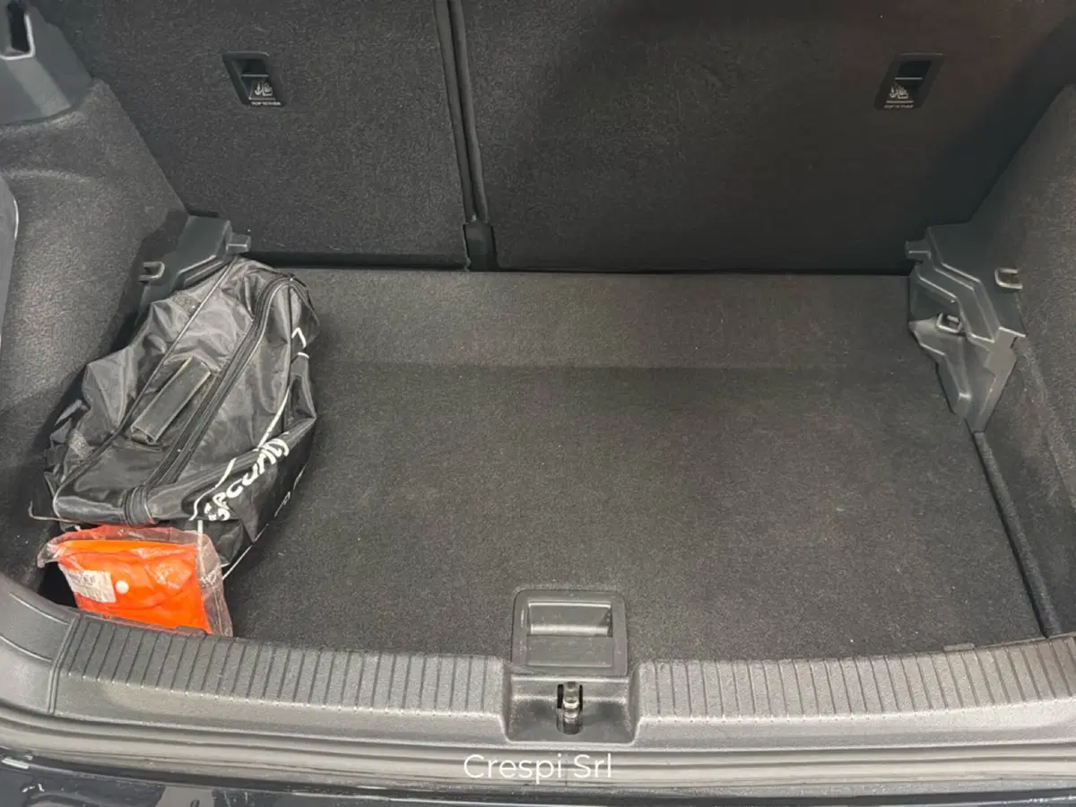 Volkswagen T-Cross usata a Varese (20)