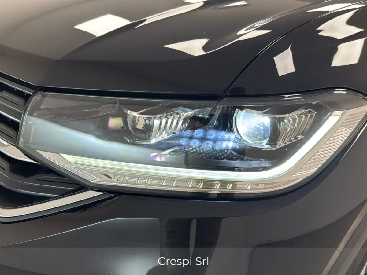 Volkswagen T-Cross usata a Varese (8)