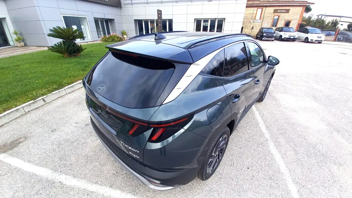Hyundai Tucson nuova a Benevento (15)