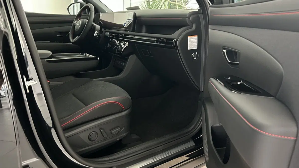 Hyundai Tucson nuova a Benevento (14)