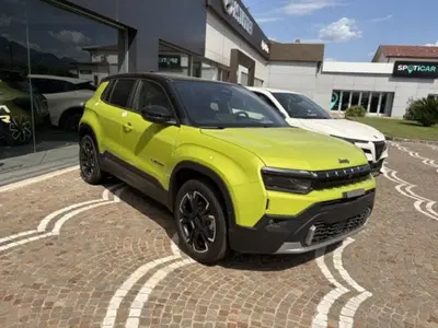 Jeep Avenger 1.2 turbo e-hybrid mhev Summit fwd 110cv edct6 nuova a Benevento
