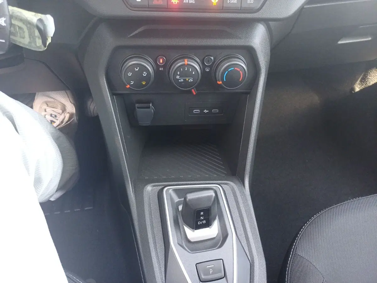 Dacia Jogger nuova a Frosinone (12)