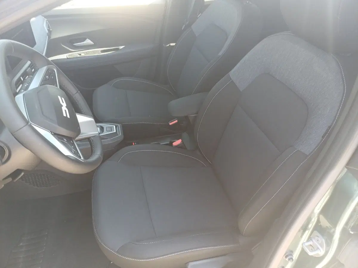 Dacia Jogger nuova a Frosinone (15)