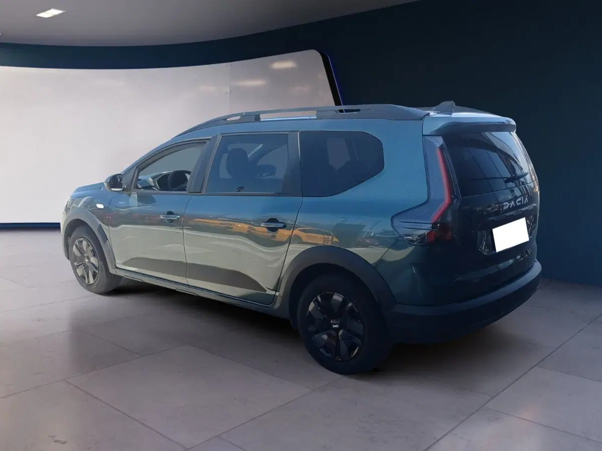 Dacia Jogger nuova a Frosinone (3)