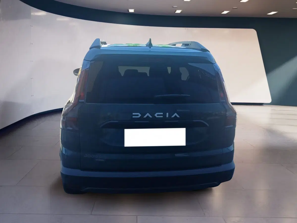 Dacia Jogger nuova a Frosinone (4)