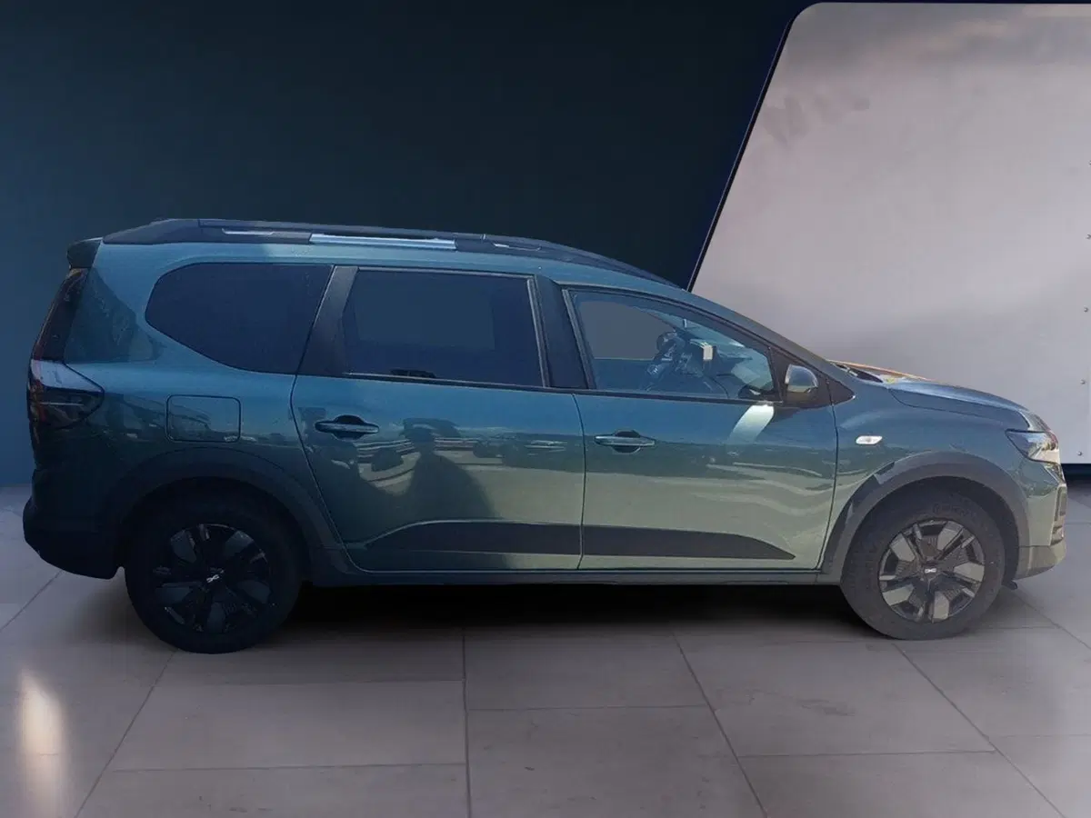 Dacia Jogger nuova a Frosinone (6)