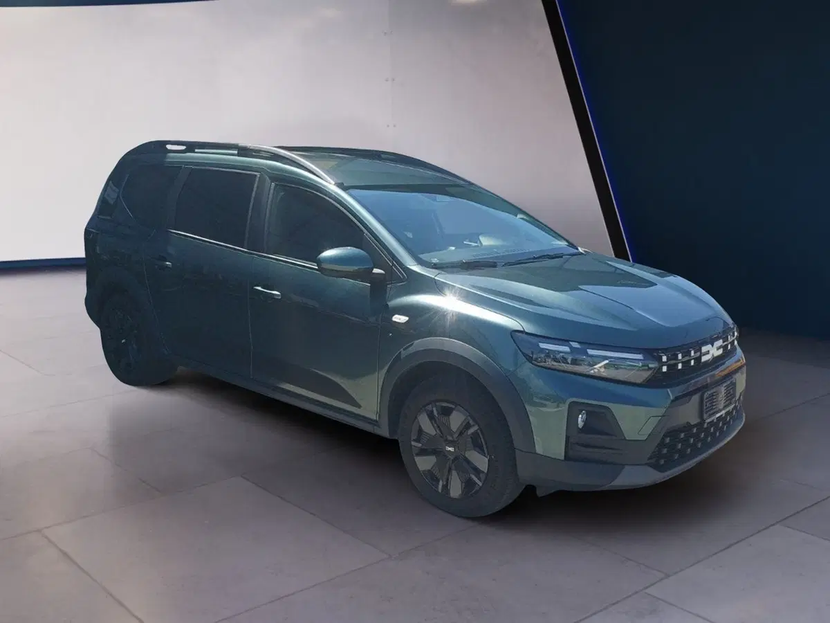 Dacia Jogger nuova a Frosinone (7)