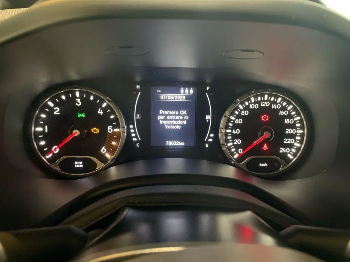 Jeep Renegade usata a Firenze (11)