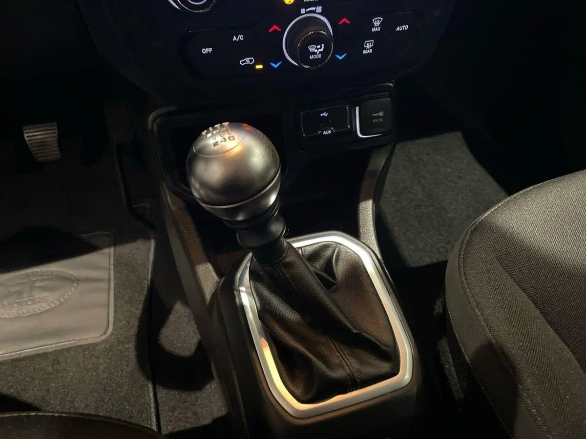 Jeep Renegade usata a Firenze (15)