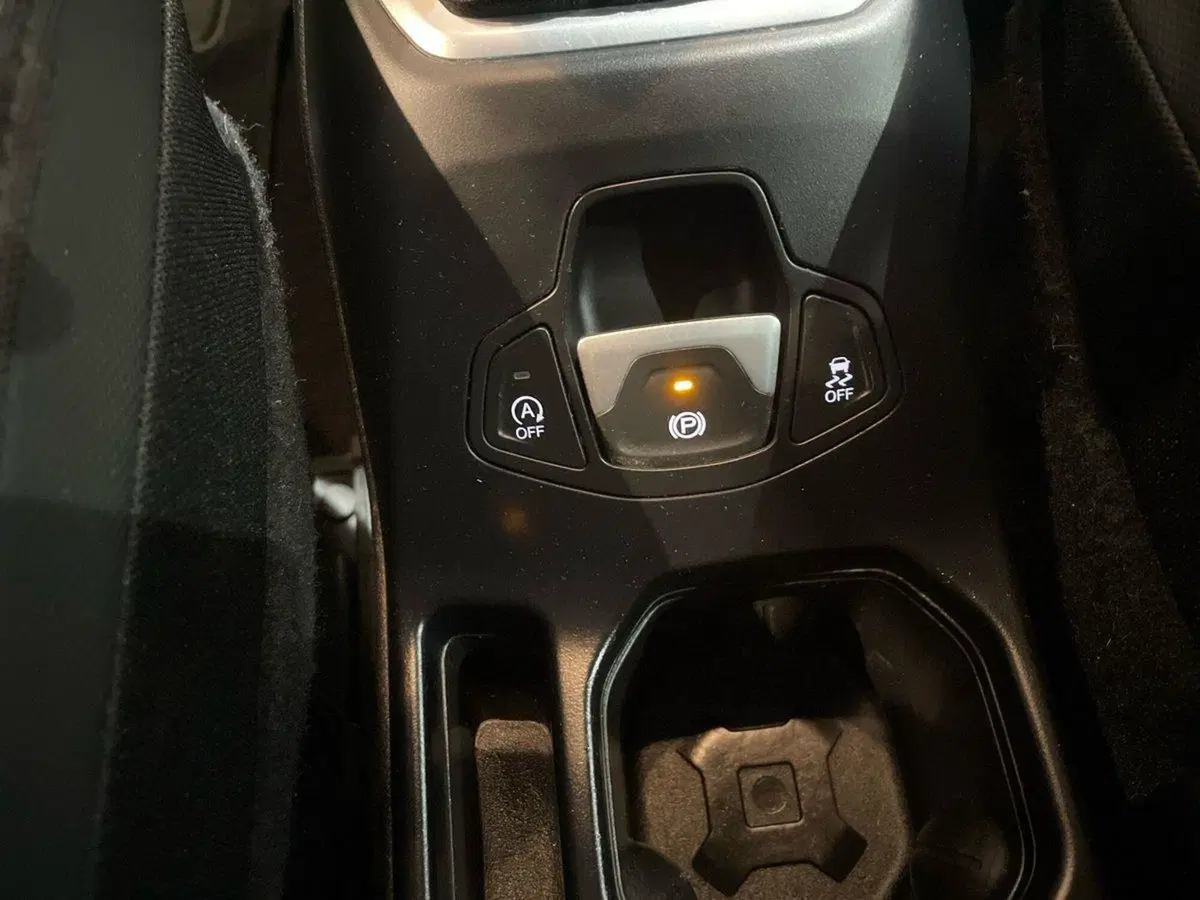 Jeep Renegade usata a Firenze (17)
