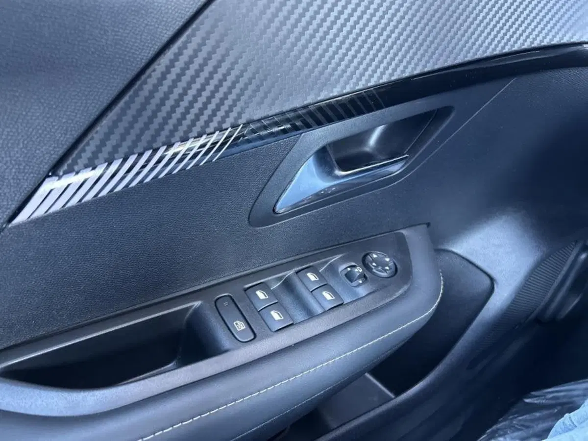 Peugeot 208 usata a Cuneo (19)