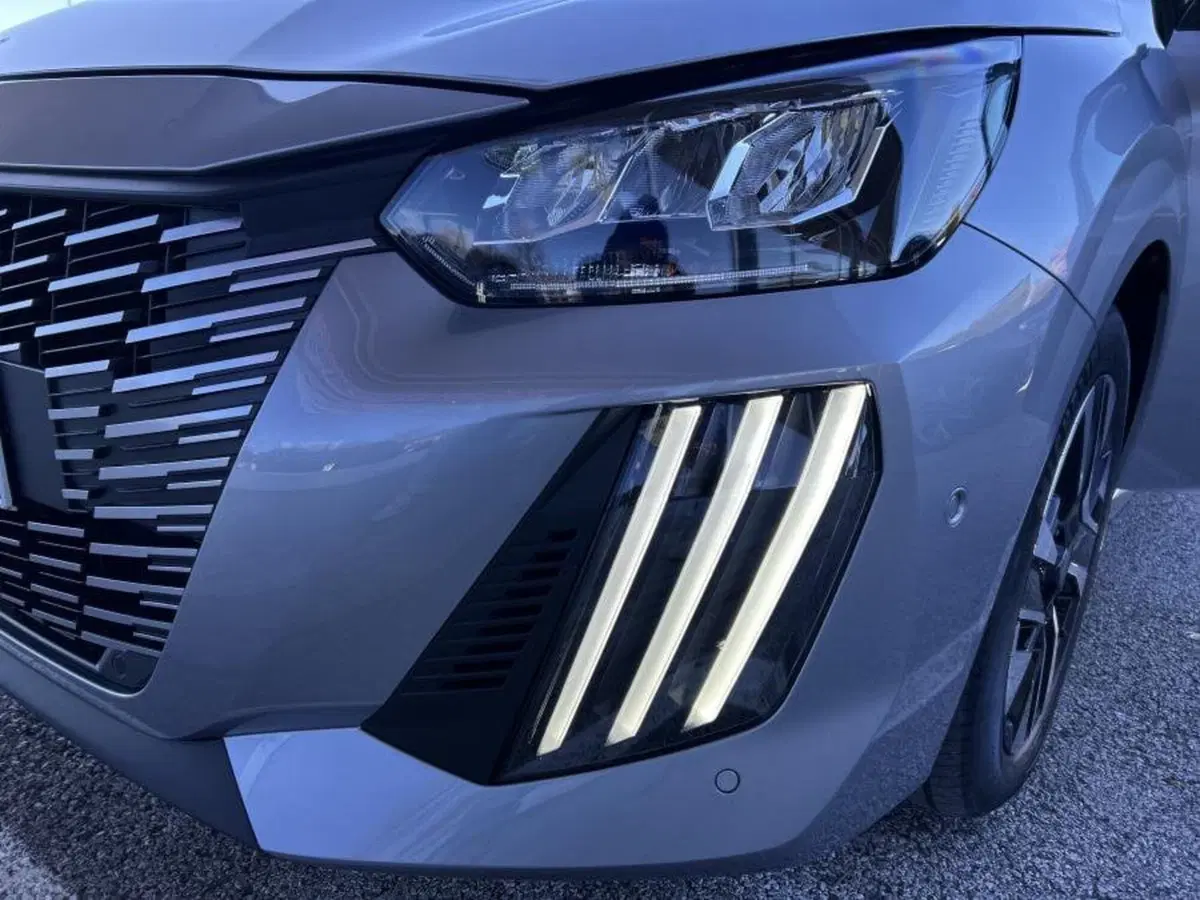 Peugeot 208 usata a Cuneo (5)